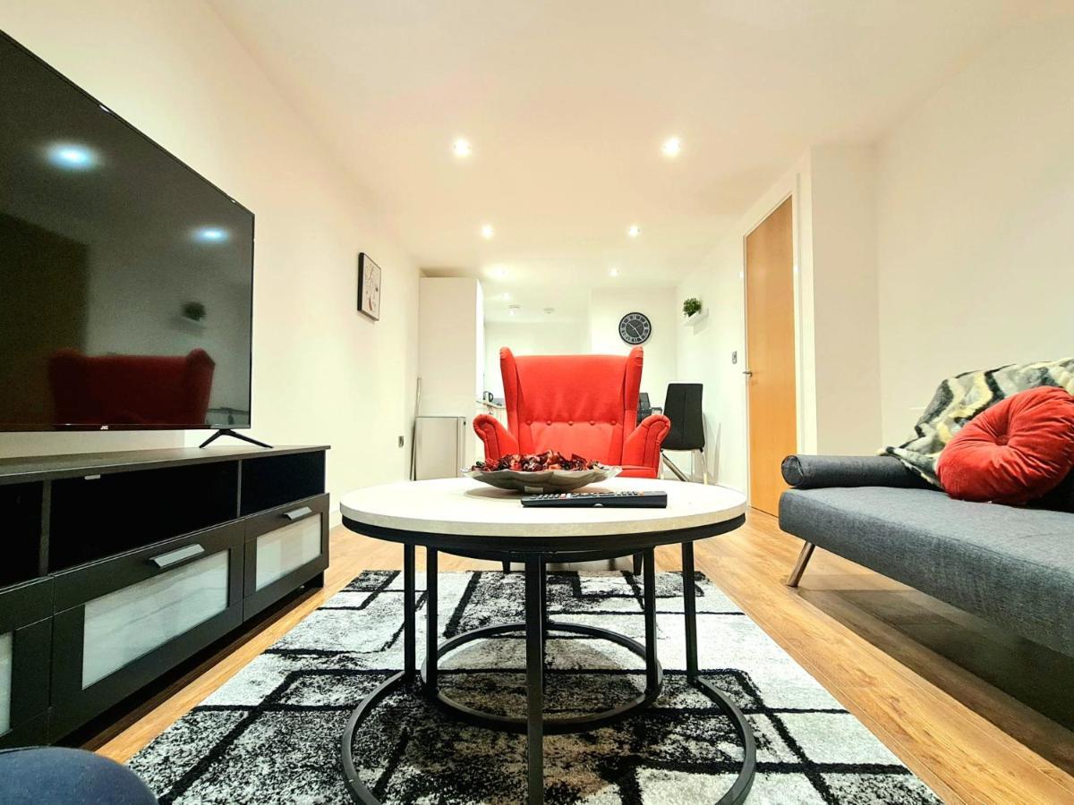 1-Bedroom Aprt In Salford- Freeparking- Sleeps3 Mánchester Exterior foto